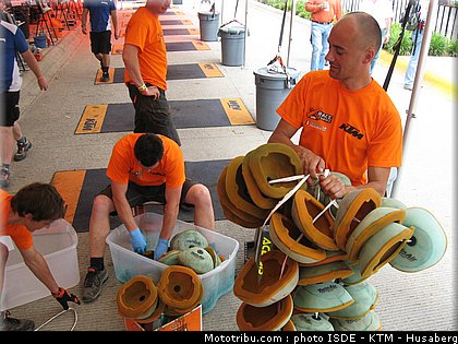 isde_2010_ktm_husaberg_25.jpg