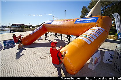 australasian_safari_001_2010.jpg