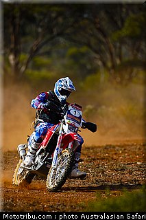 australasian_safari_smith_j_05_2010.jpg