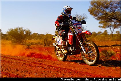 australasian_safari_smith_j_11_2010.jpg