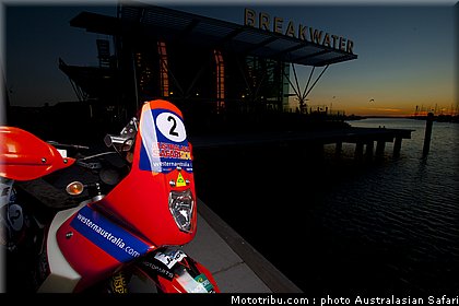 australasian_safari_smith_t_05_2010.jpg