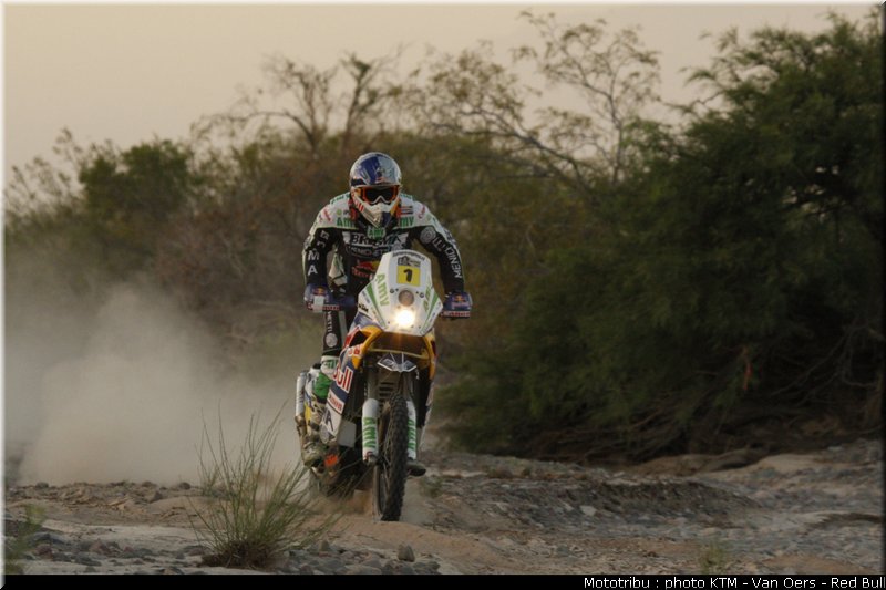 coma_024_dakar_2010