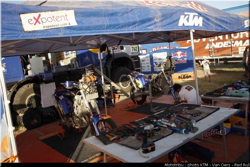 ktm_redbull_4_dakar_2010