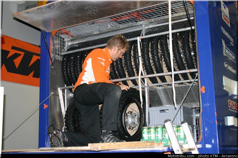 dakar_2011_preparation_ktm_16