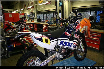 dakar_2011_preparation_ktm_11.jpg