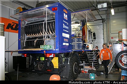 dakar_2011_preparation_ktm_14.jpg