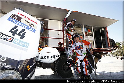 dakar_2011_preparation_sanz_arcarons_1.jpg