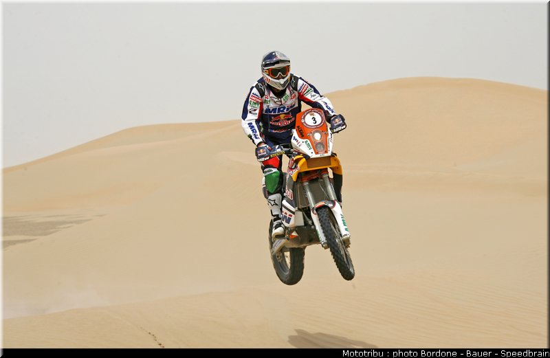 coma_10_rallye_2012_abu_dhabi_desert_challenge