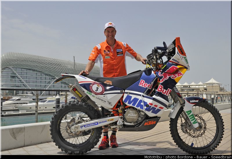 coma_12_rallye_2012_abu_dhabi_desert_challenge