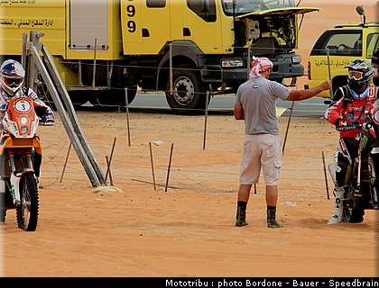 008_rallye_2012_abu_dhabi_desert_challenge.jpg