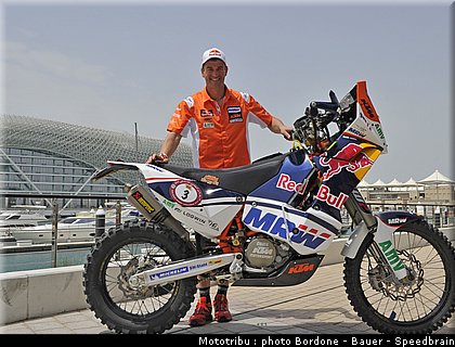 coma_12_rallye_2012_abu_dhabi_desert_challenge.jpg