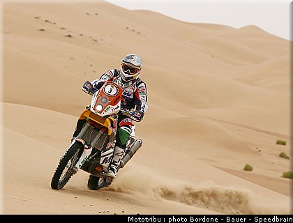 coma_15_rallye_2012_abu_dhabi_desert_challenge.jpg