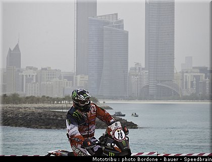 goncalves_04_rallye_2012_abu_dhabi_desert_challenge.jpg