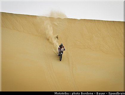 goncalves_14_rallye_2012_abu_dhabi_desert_challenge.jpg