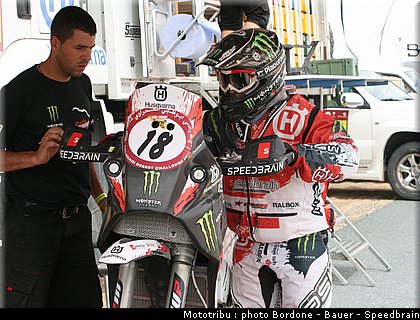 goncalves_32_rallye_2012_abu_dhabi_desert_challenge.jpg