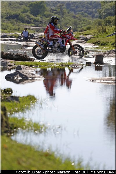 campbell_0016_dakar_2013