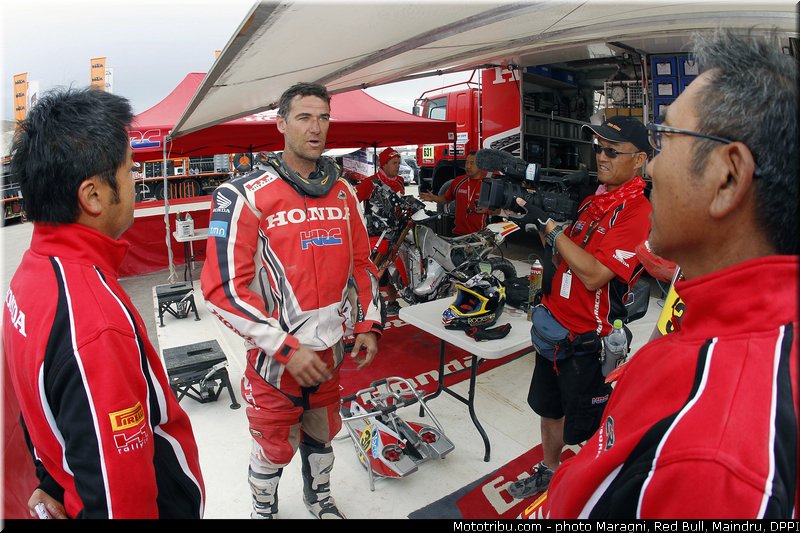 campbell_0027_dakar_2013