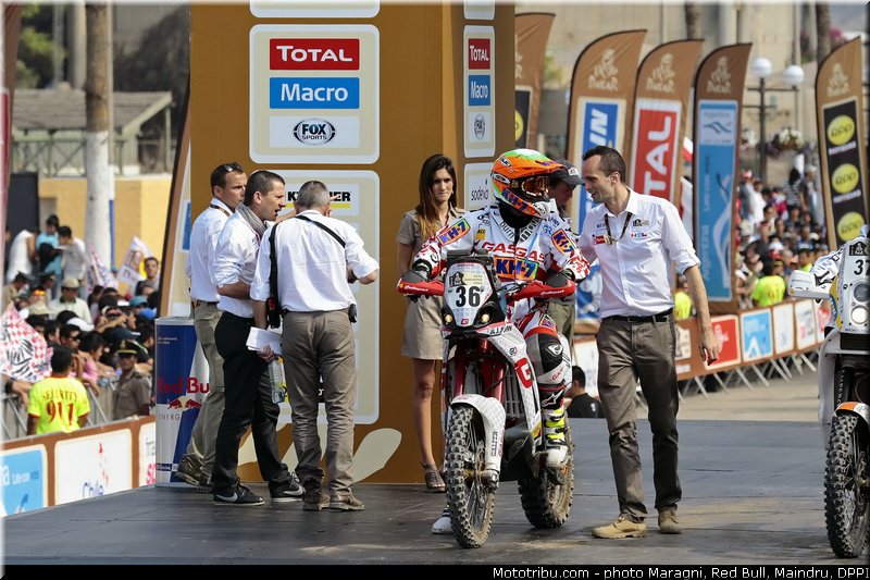 sanz_0019_dakar_2013