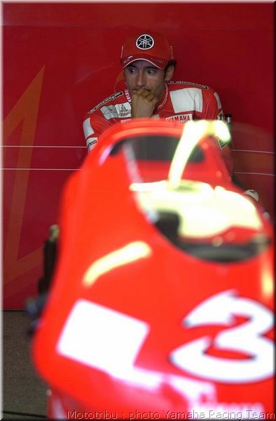 0034yamaha-biaggi2001_13