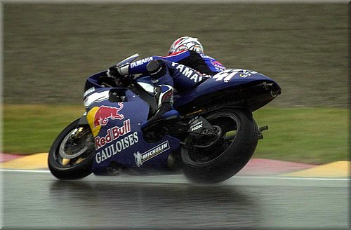 0043yamaha-haga2001_07.jpg