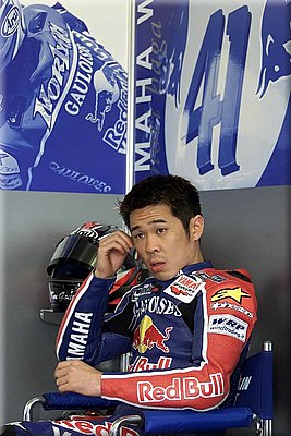 0044yamaha-haga2001_08.jpg