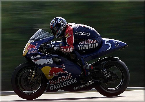 0064yamaha-mccoy2001_08.jpg