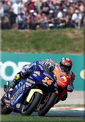 0104yamaha-nakano2001_32.jpg