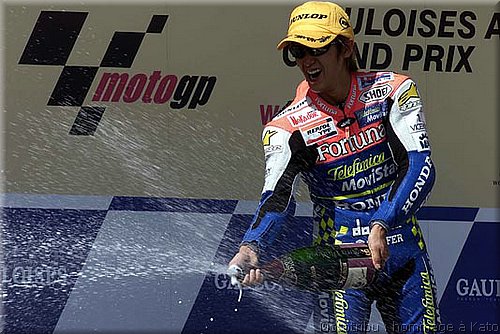2001-kato_012.jpg