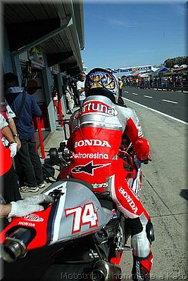 2002-kato_018.jpg