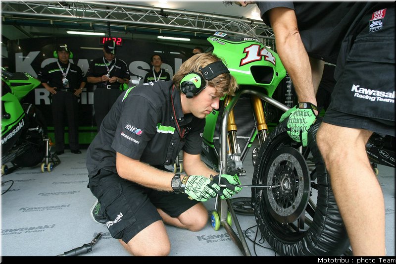 motogp_kawasaki_4