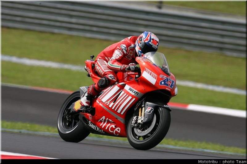 motogp_stoner_12