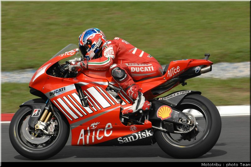 motogp_stoner_19