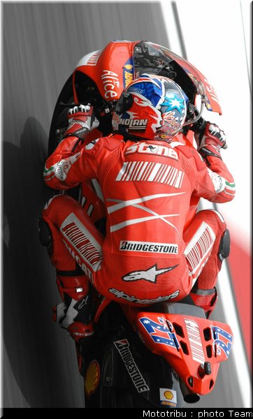 motogp_stoner_20