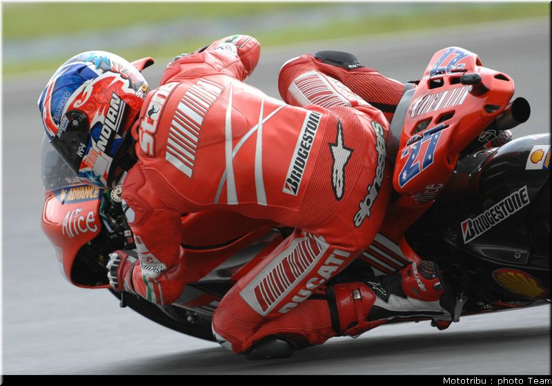 motogp_stoner_22