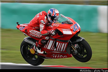 motogp_stoner_09.jpg