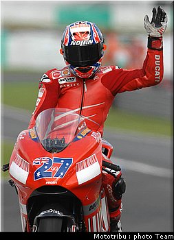 motogp_stoner_16.jpg