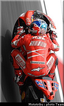 motogp_stoner_20.jpg