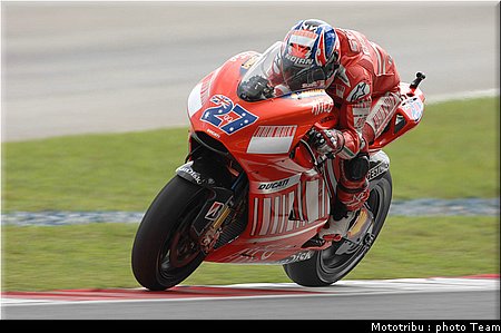 motogp_stoner_21.jpg