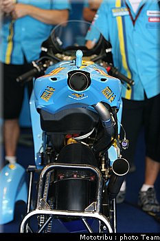 motogp_suzuki_06.jpg