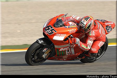 motogp_capirossi_4.jpg