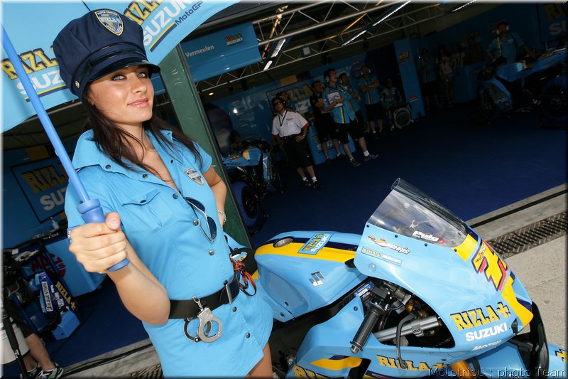 girls-motogp2007-0078