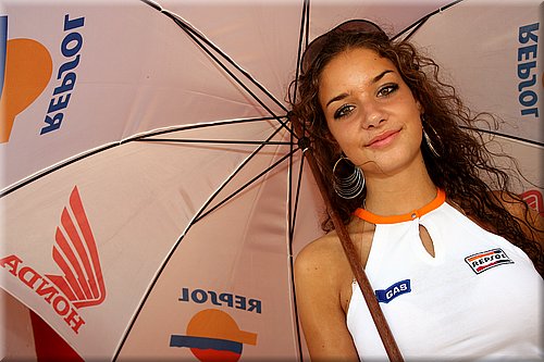 girls-motogp2007-0051.jpg