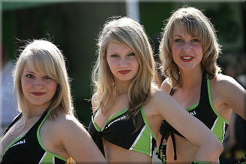 girls-motogp2007-0059.jpg