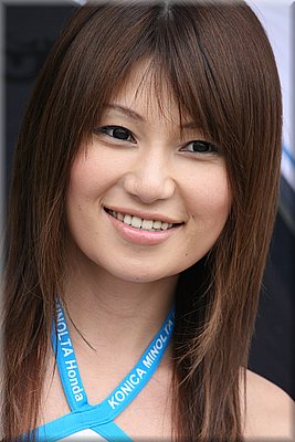 girls-motogp2007-0115.jpg