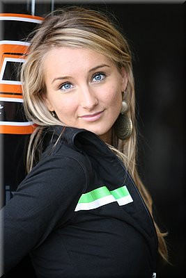 girls-motogp2007-0125.jpg