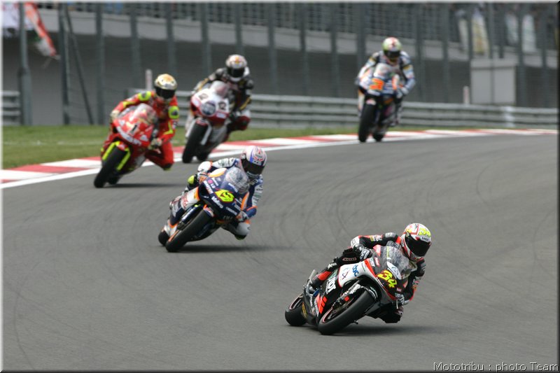 retro-dovizioso-2007_024