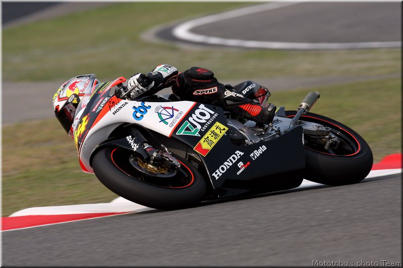 retro-dovizioso-2007_034