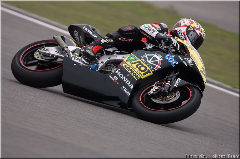 retro-dovizioso-2007_039