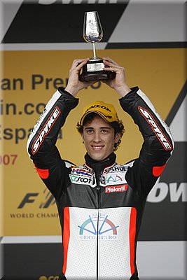 retro-dovizioso-2007_015.jpg