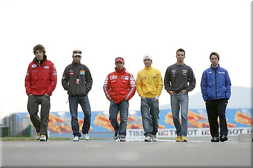 retro-dovizioso-2007_019.jpg